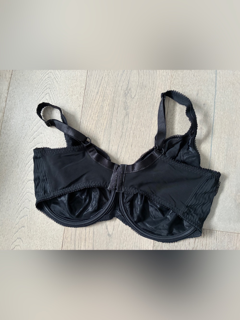 Chantelle - Classic Black Underwire Bra - Women Intimates - 38 H - Picture 2 of 4